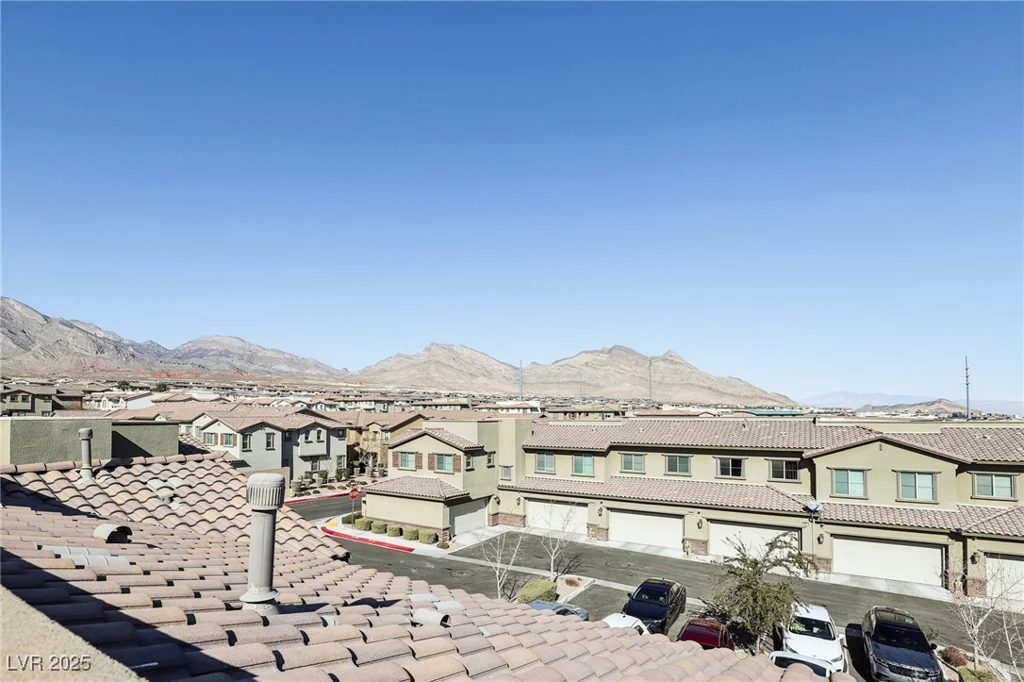 104 Alamere Falls, Las Vegas, NV 89138