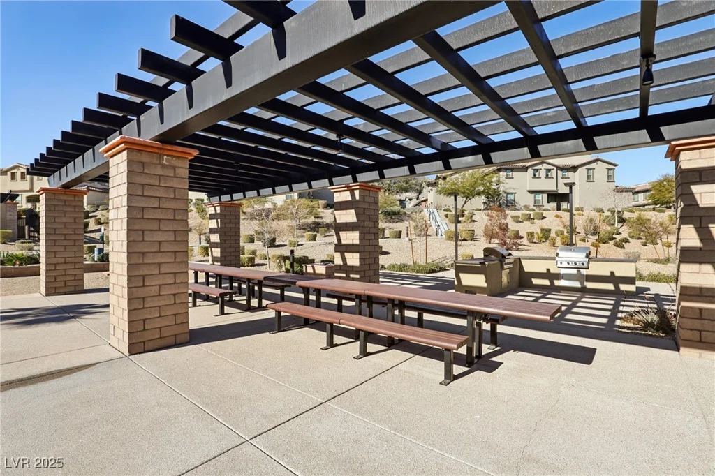 104 Alamere Falls, Las Vegas, NV 89138