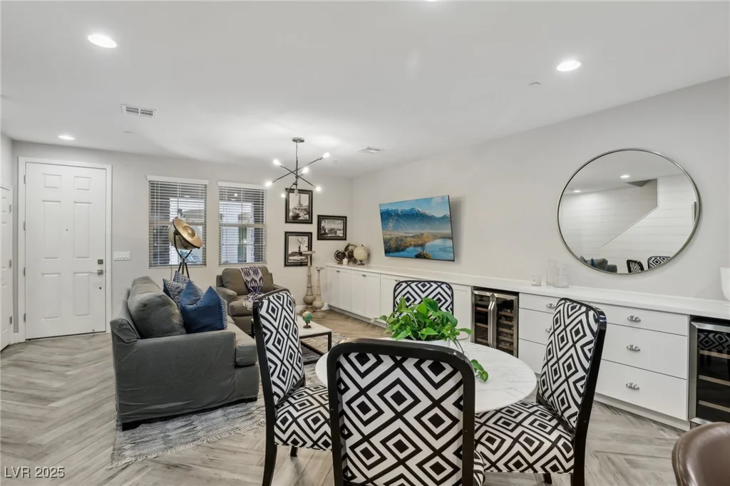 104 Alamere Falls, Las Vegas, NV 89138