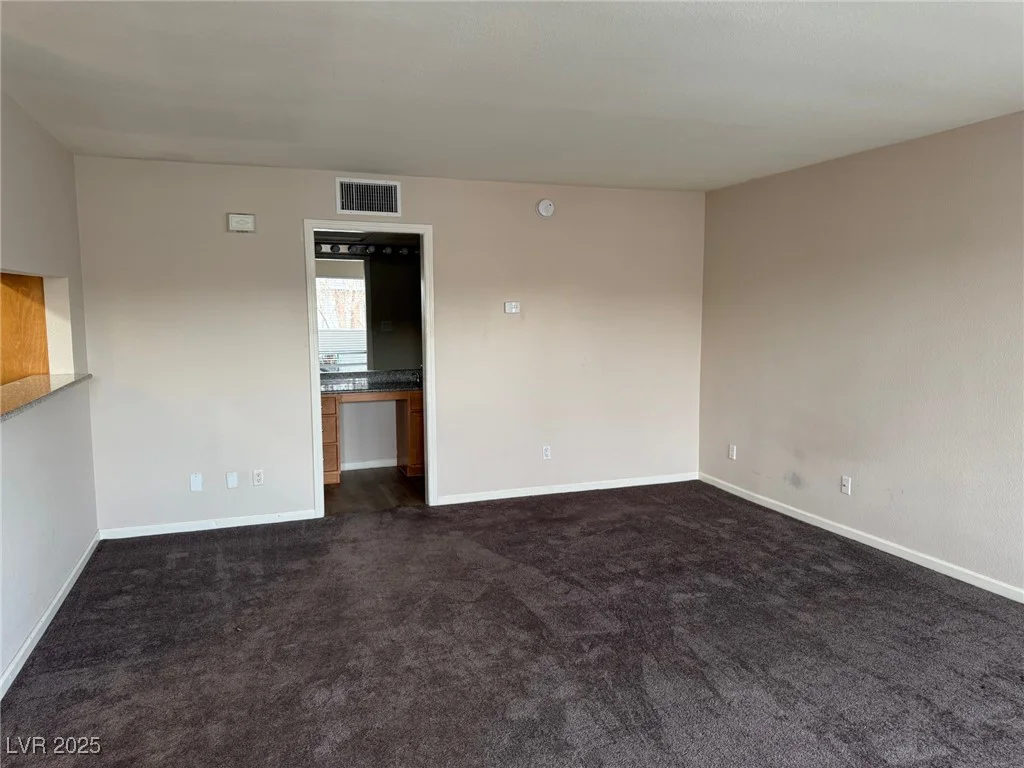 730 Oakmont, Las Vegas, NV 89109