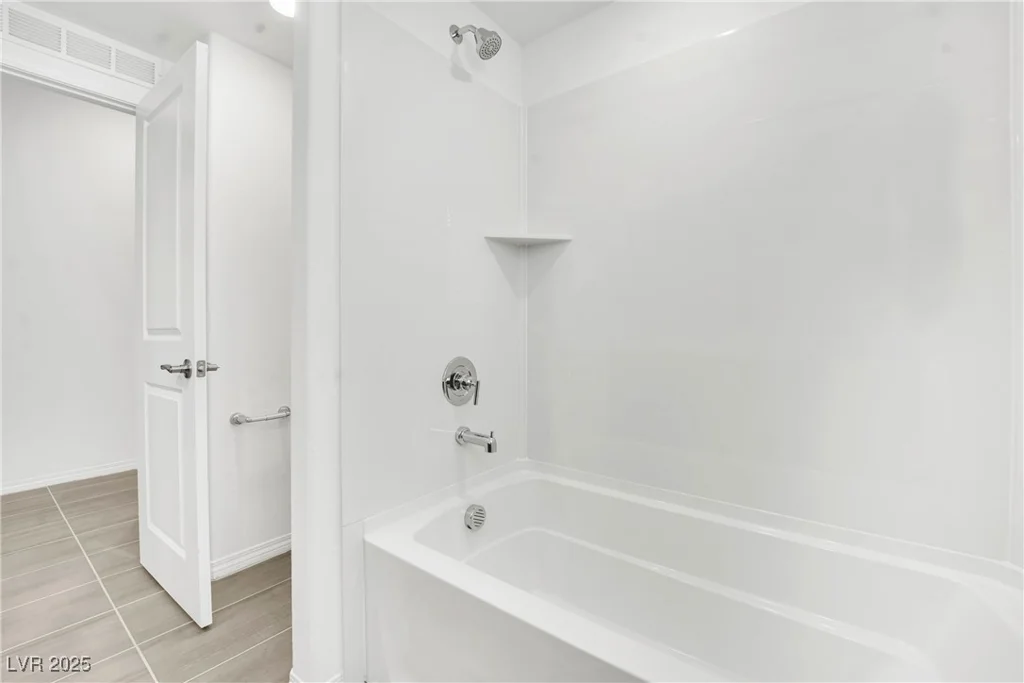 7883 Bethel Heights, Las Vegas, NV 89113