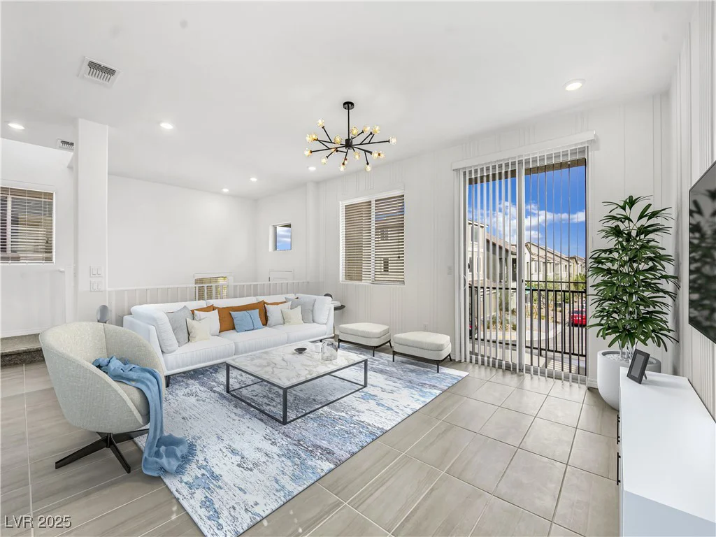 7883 Bethel Heights, Las Vegas, NV 89113