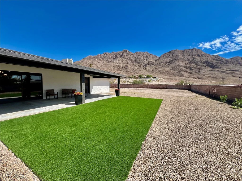 390 Peaceful, Las Vegas, NV 89110
