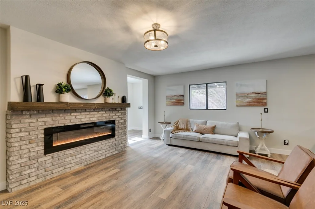 3981 Ebro, Las Vegas, NV 89103