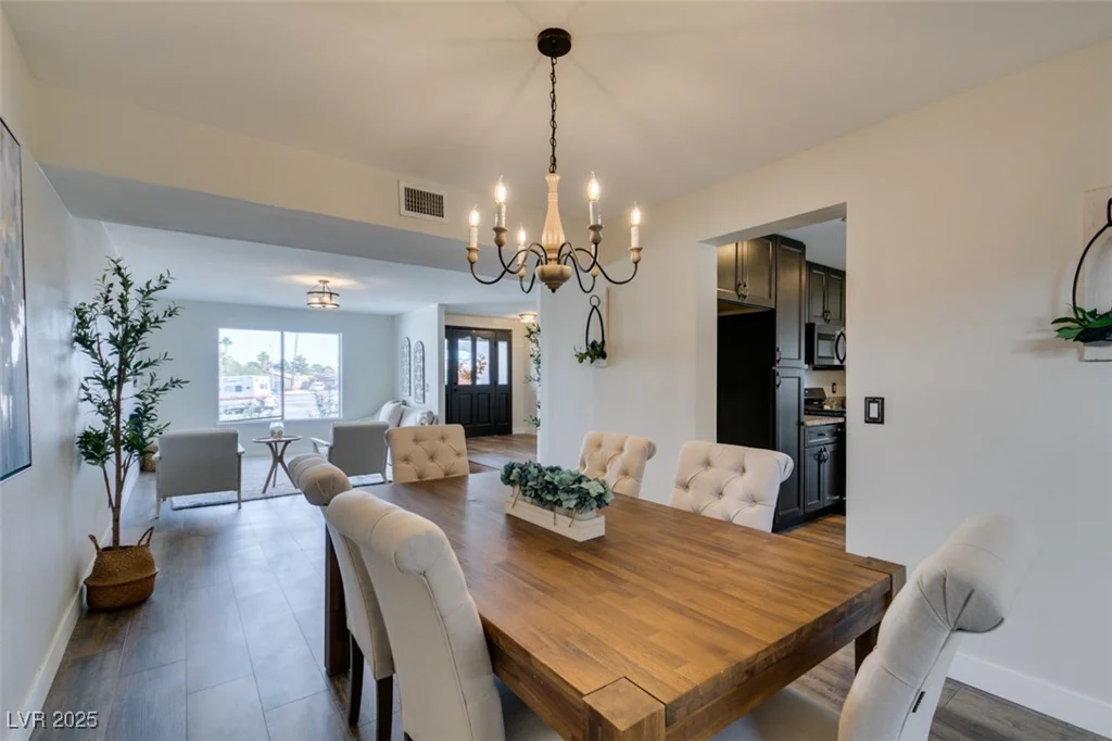 3981 Ebro, Las Vegas, NV 89103