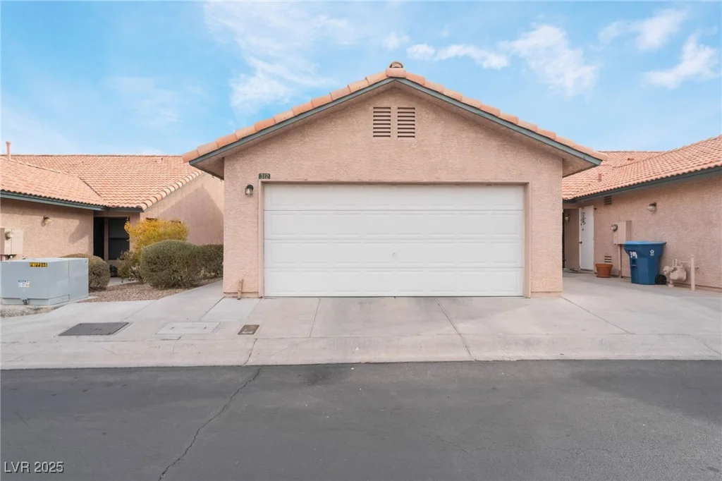 312 Crosswind, Las Vegas, NV 89145