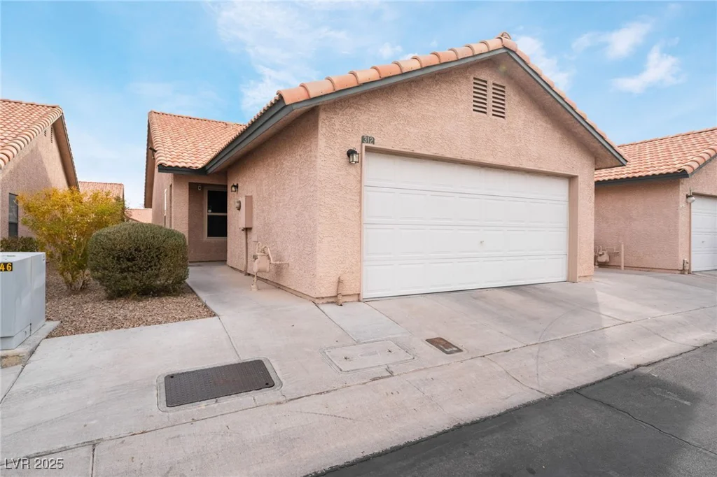 312 Crosswind, Las Vegas, NV 89145