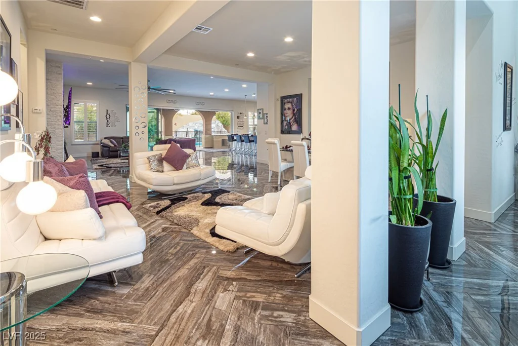2818 Belmont, Henderson, NV 89074