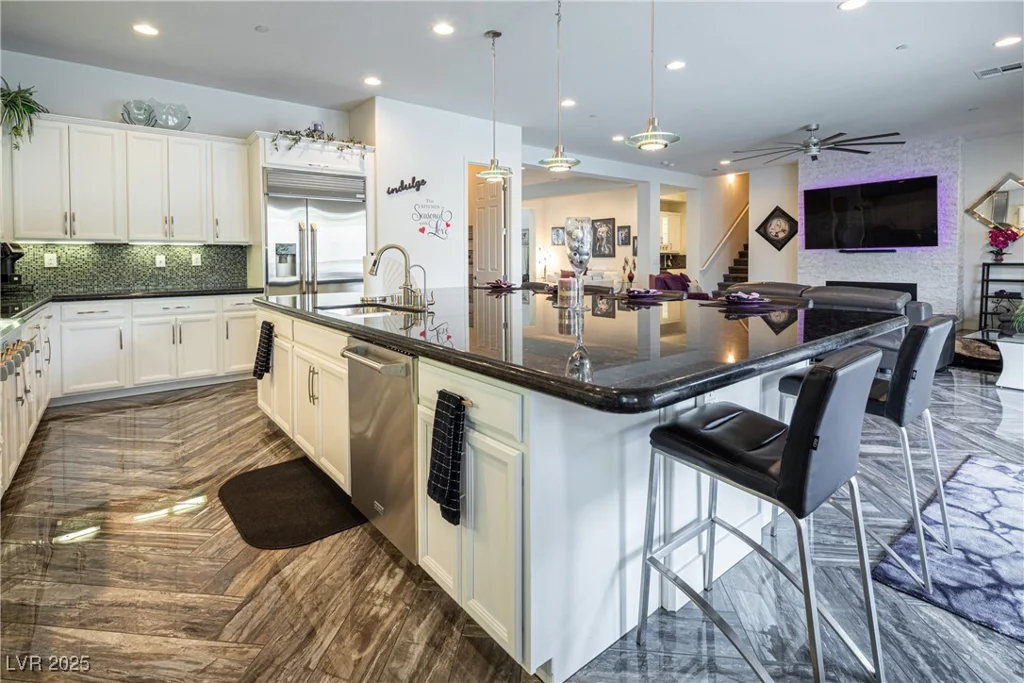 2818 Belmont, Henderson, NV 89074