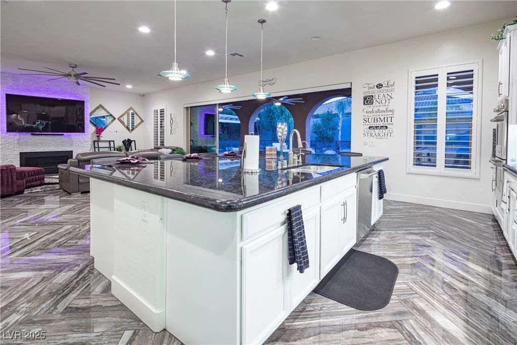 2818 Belmont, Henderson, NV 89074