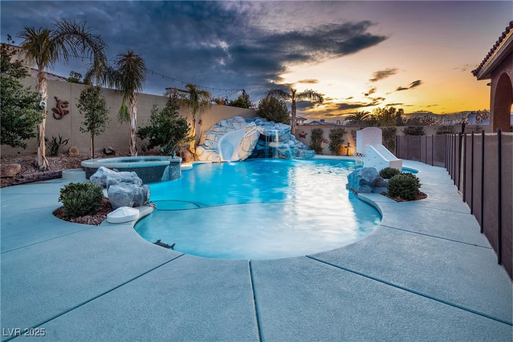 2818 Belmont, Henderson, NV 89074