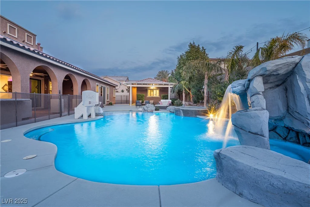 2818 Belmont, Henderson, NV 89074