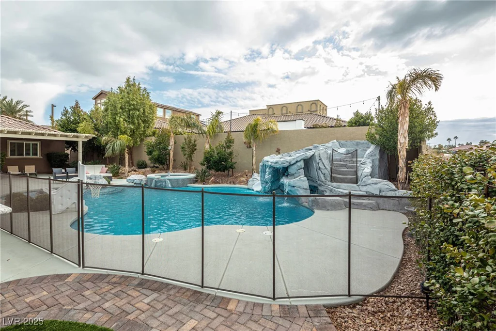 2818 Belmont, Henderson, NV 89074