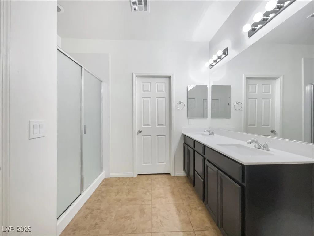 6220 Cotinga, North Las Vegas, NV 89031