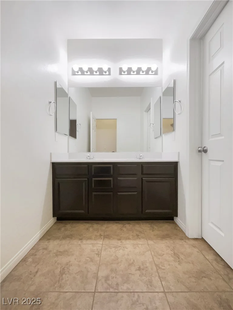 6220 Cotinga, North Las Vegas, NV 89031