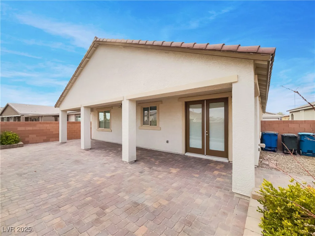 6220 Cotinga, North Las Vegas, NV 89031