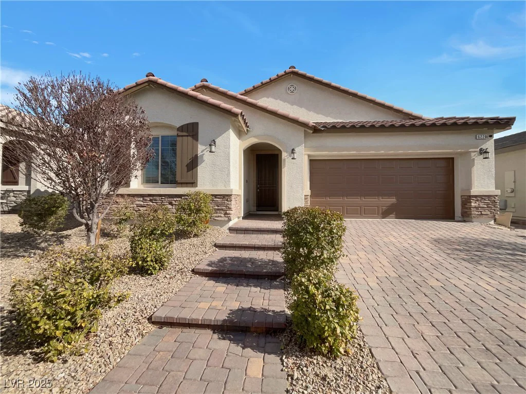 6220 Cotinga, North Las Vegas, NV 89031