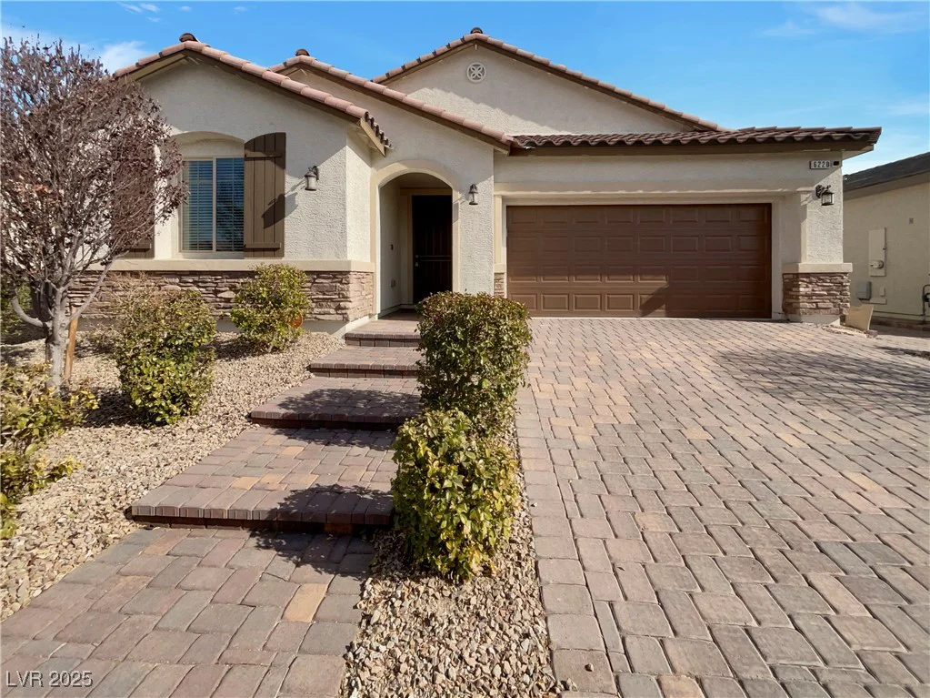 6220 Cotinga, North Las Vegas, NV 89031