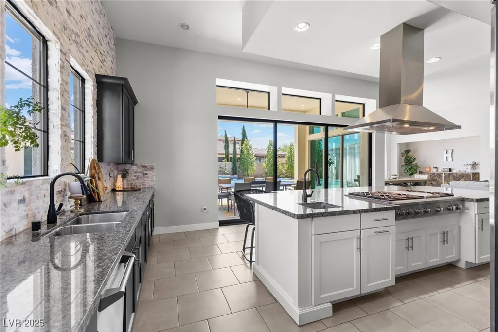 7869 Wheeler Creek, Las Vegas, NV 89113