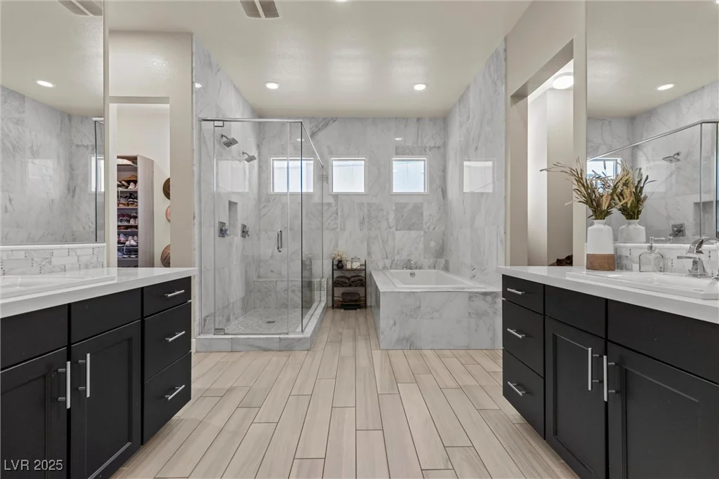 7869 Wheeler Creek, Las Vegas, NV 89113