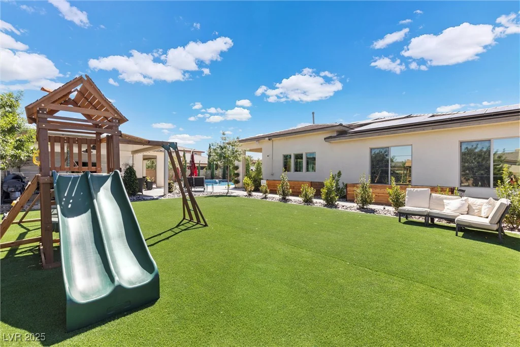7869 Wheeler Creek, Las Vegas, NV 89113