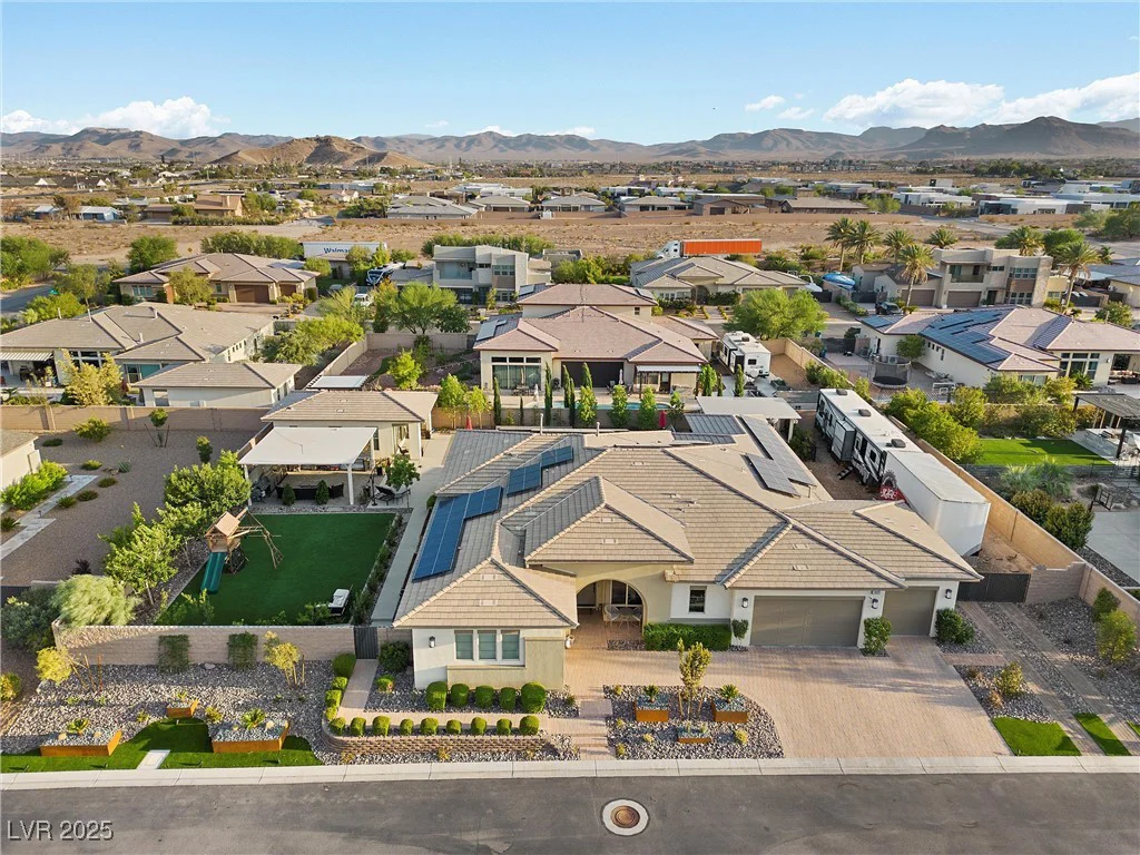 7869 Wheeler Creek, Las Vegas, NV 89113