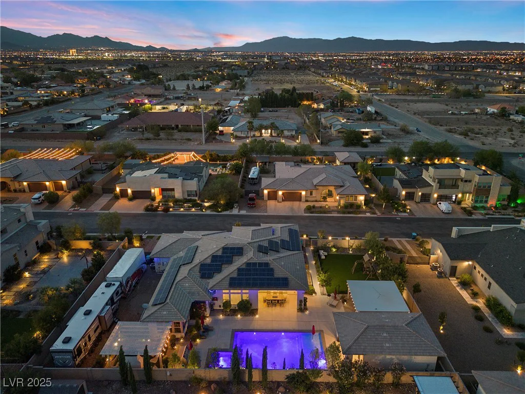 7869 Wheeler Creek, Las Vegas, NV 89113