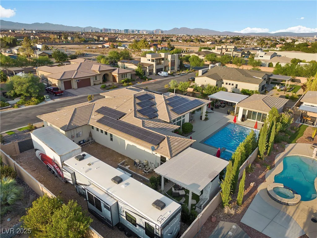 7869 Wheeler Creek, Las Vegas, NV 89113