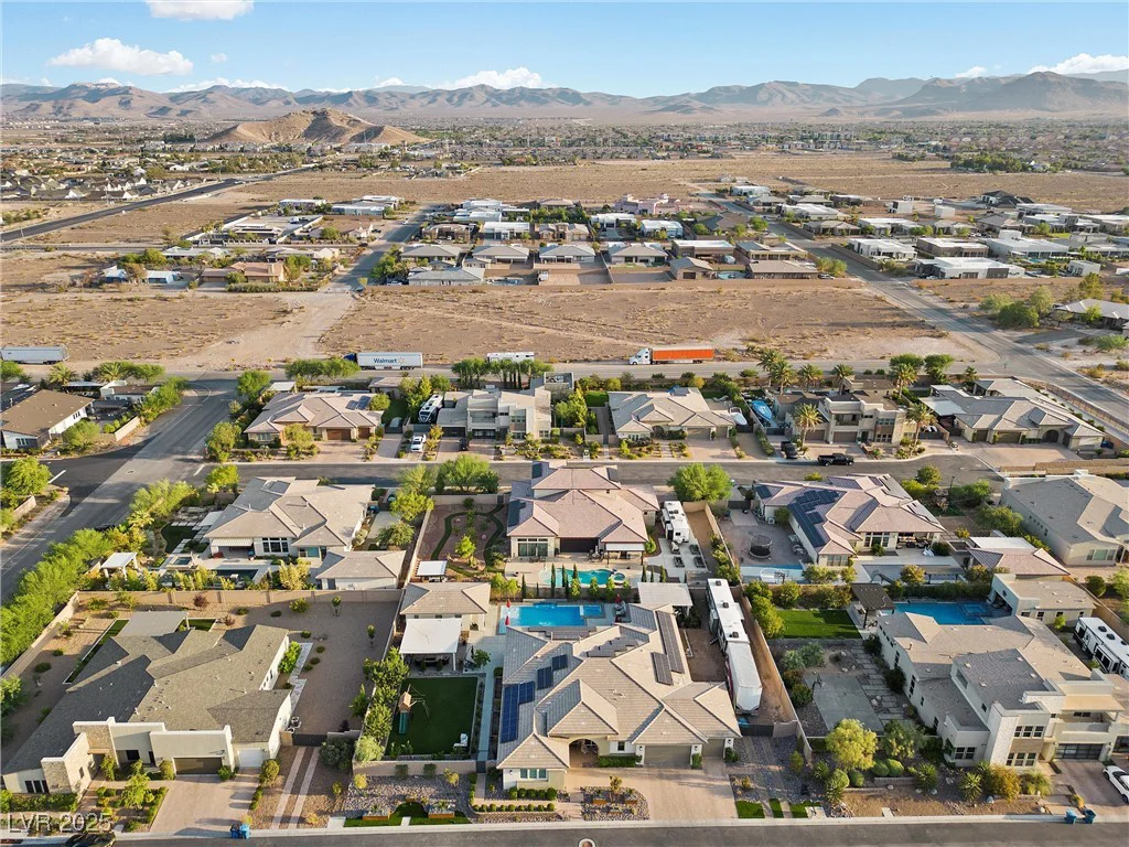 7869 Wheeler Creek, Las Vegas, NV 89113
