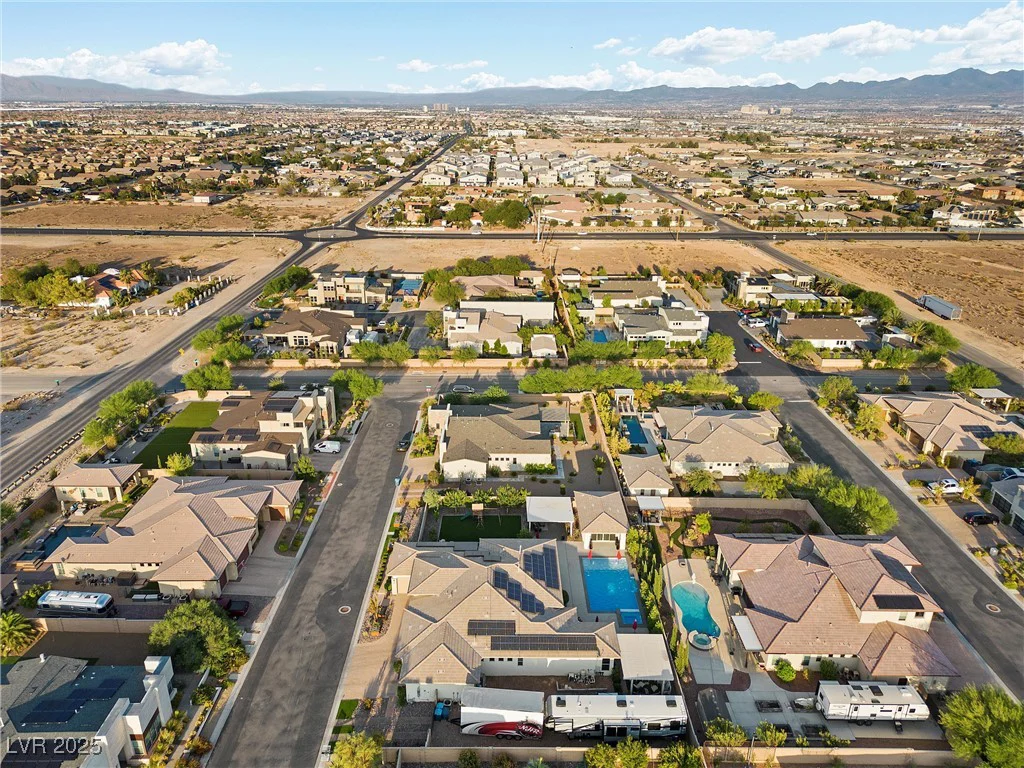 7869 Wheeler Creek, Las Vegas, NV 89113