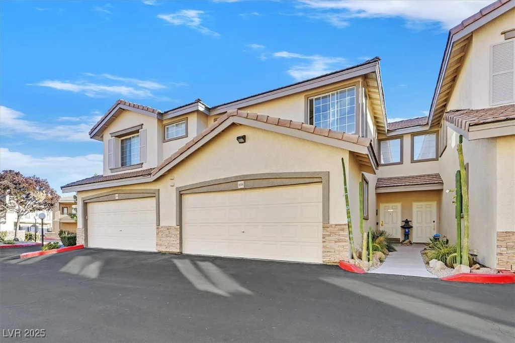 9901 Trailwood, Las Vegas, NV 89134