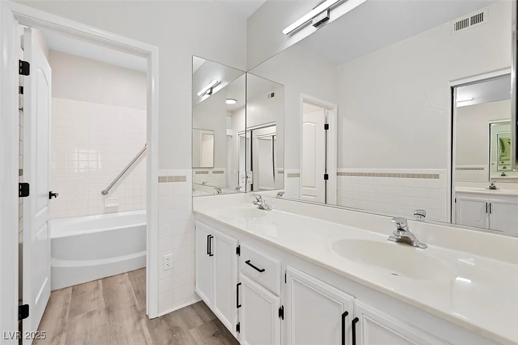 9901 Trailwood, Las Vegas, NV 89134