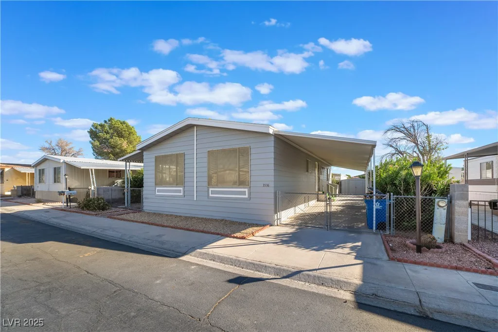 3538 Fort McHenry, Las Vegas, NV 89122