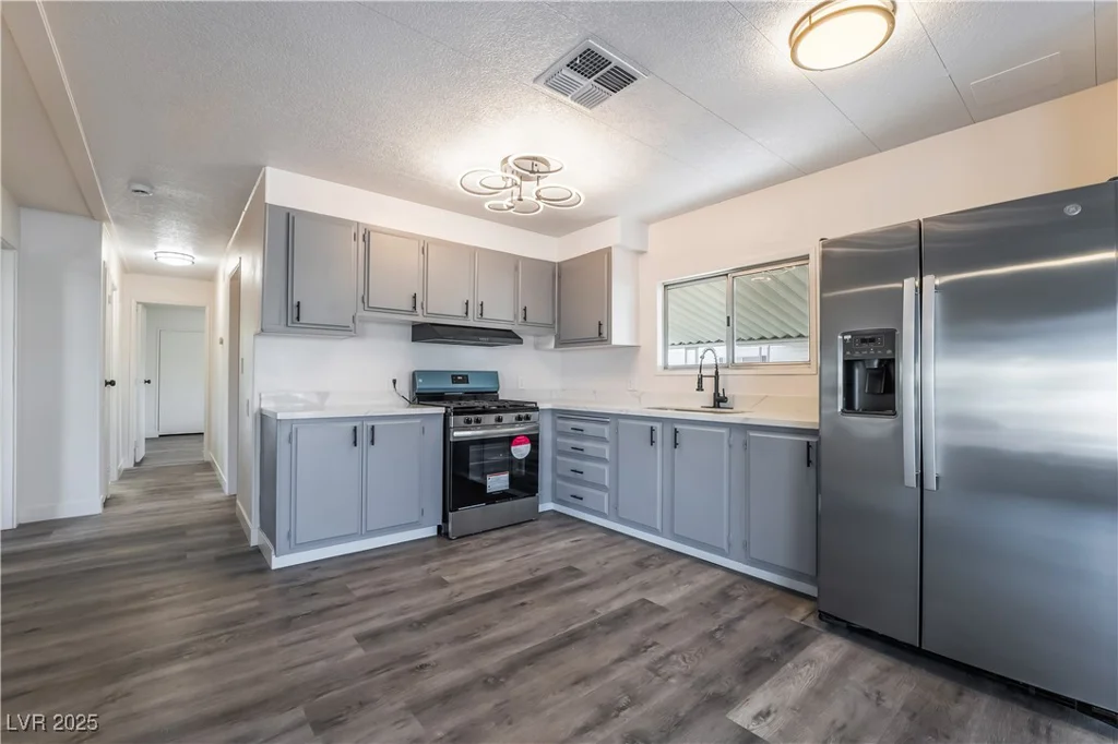 3538 Fort McHenry, Las Vegas, NV 89122