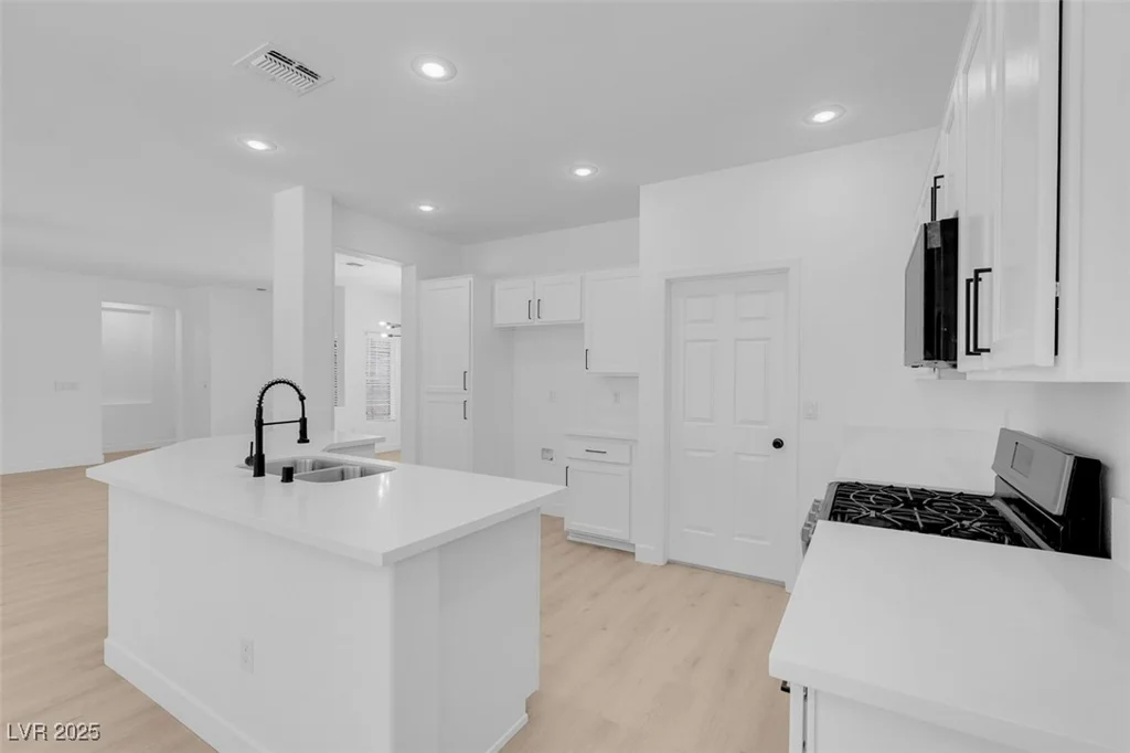 2735 Fort Myer, Henderson, NV 89052