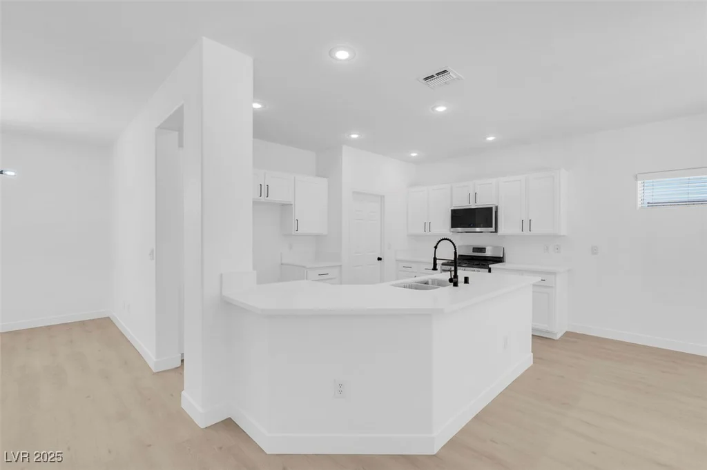2735 Fort Myer, Henderson, NV 89052