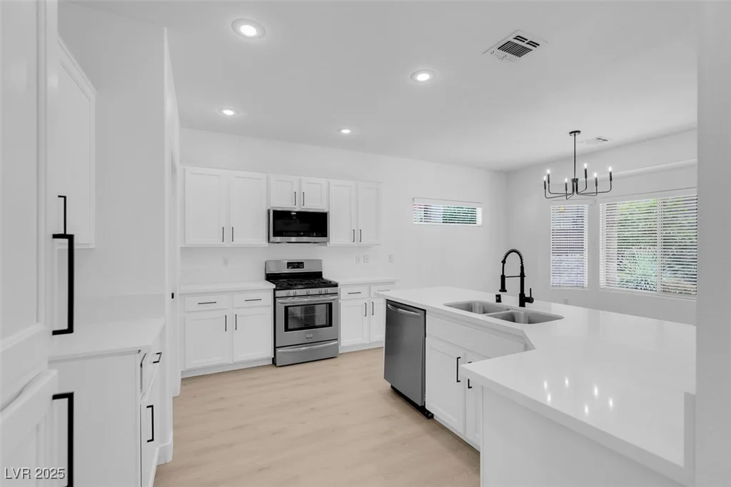 2735 Fort Myer, Henderson, NV 89052