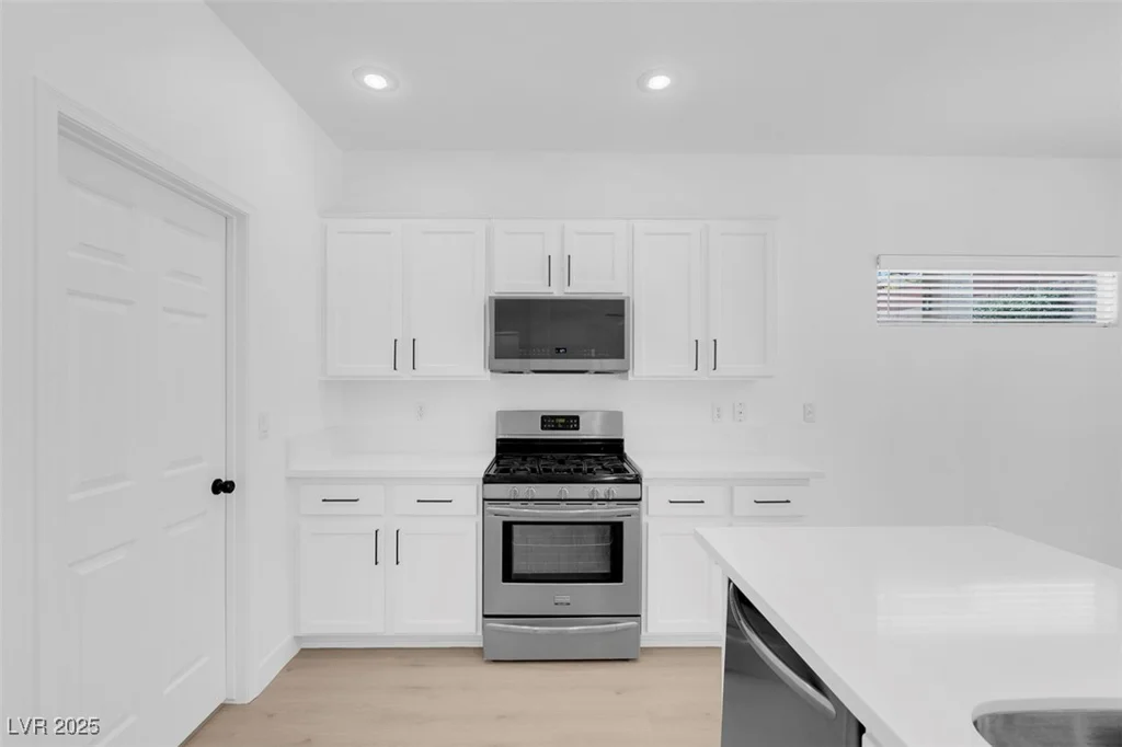 2735 Fort Myer, Henderson, NV 89052