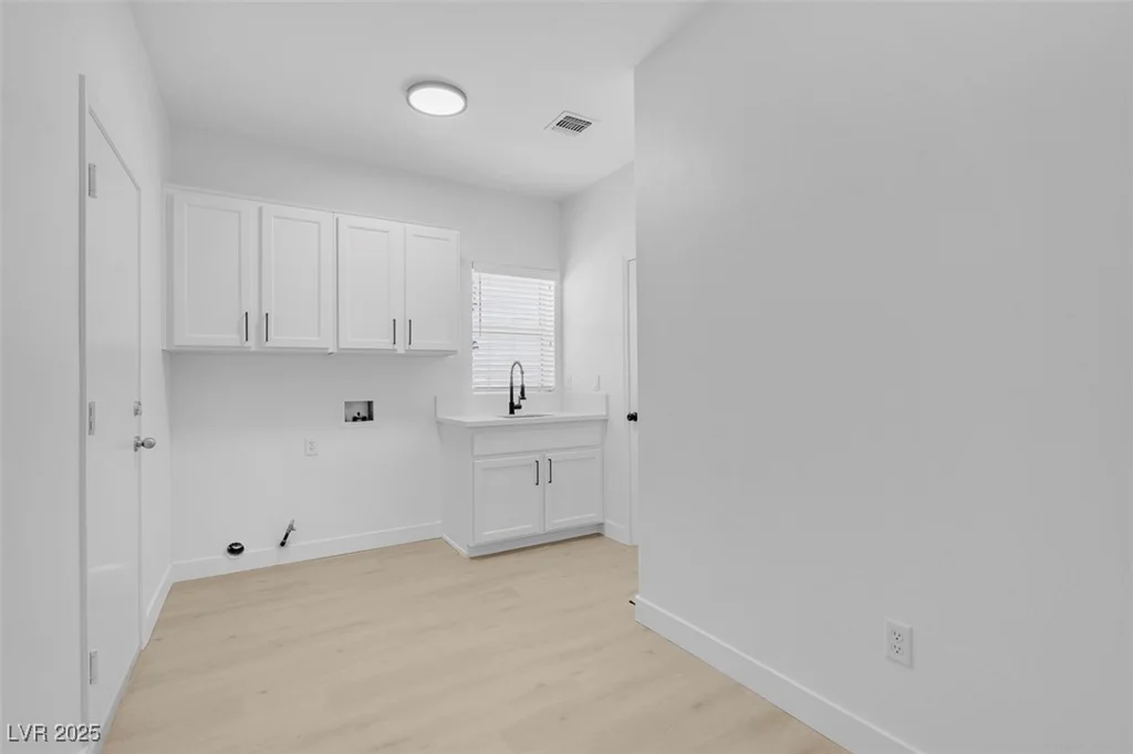2735 Fort Myer, Henderson, NV 89052