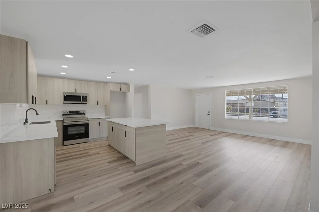 4506 Alpine, Las Vegas, NV 89107