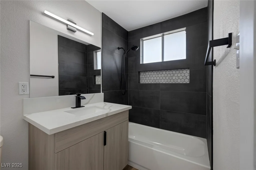 4506 Alpine, Las Vegas, NV 89107