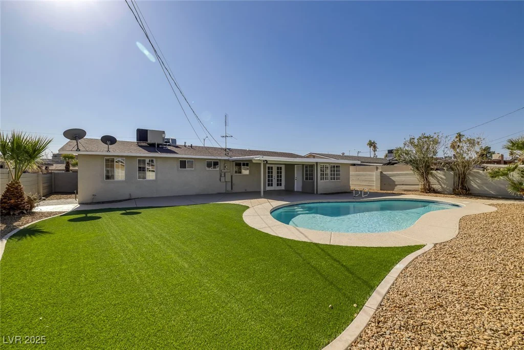 4506 Alpine, Las Vegas, NV 89107