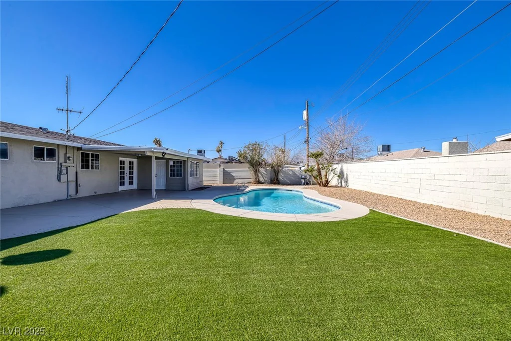4506 Alpine, Las Vegas, NV 89107