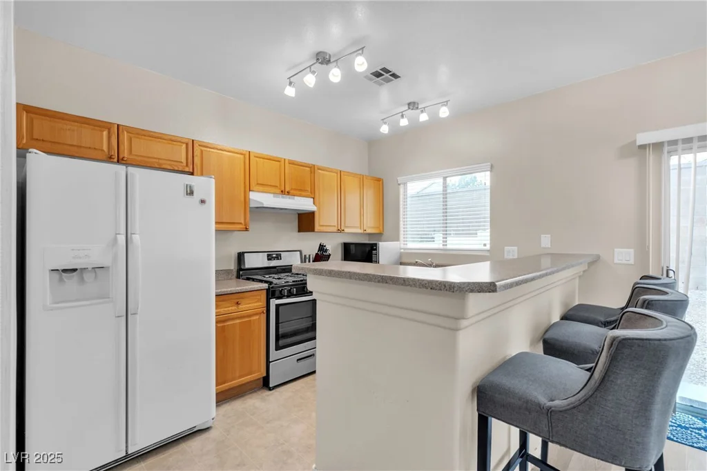 9323 Leaping Deer, Las Vegas, NV 89178