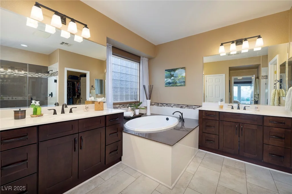7333 Gran Paradiso, Las Vegas, NV 89131