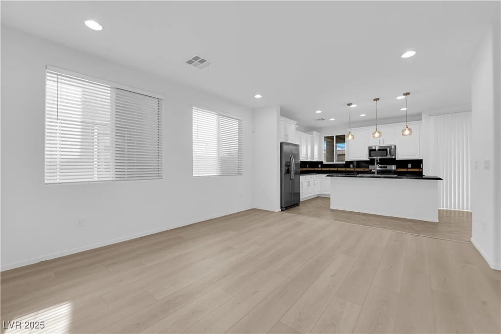 2033 Old Field, North Las Vegas, NV 89081
