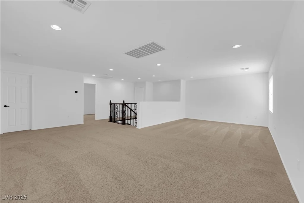2033 Old Field, North Las Vegas, NV 89081