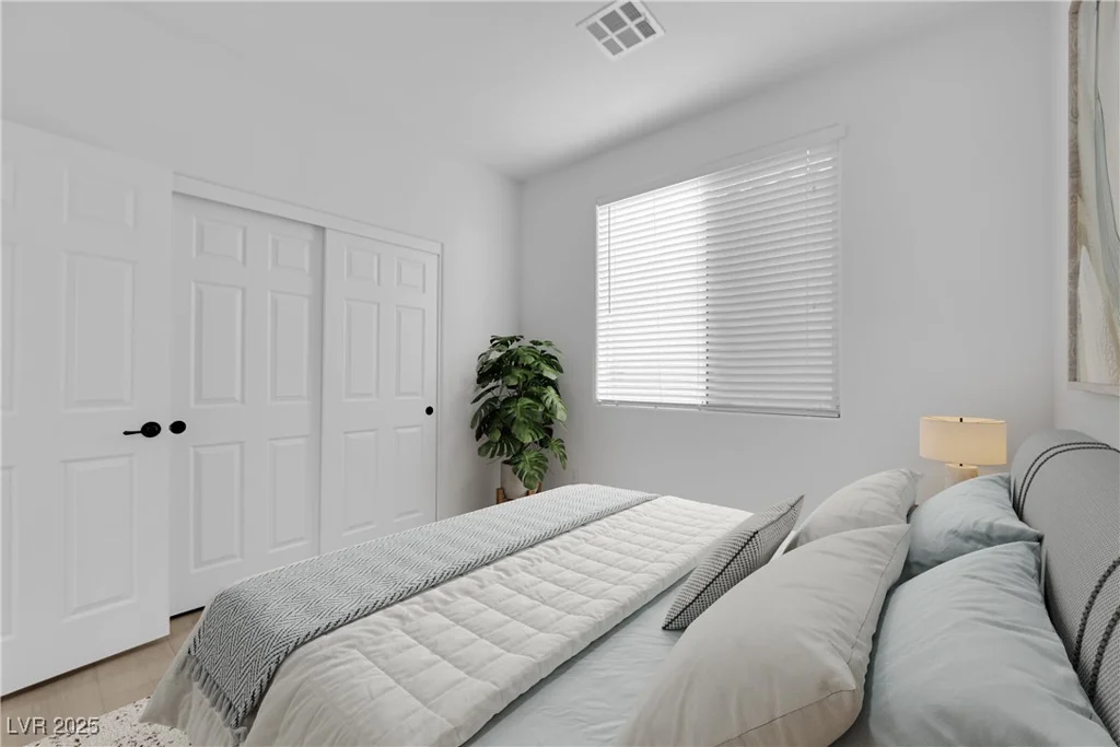 2033 Old Field, North Las Vegas, NV 89081
