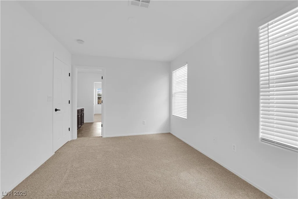 2033 Old Field, North Las Vegas, NV 89081