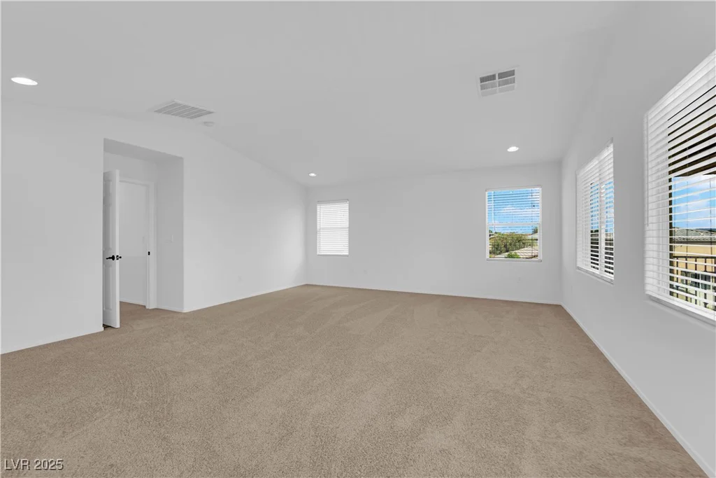 2033 Old Field, North Las Vegas, NV 89081